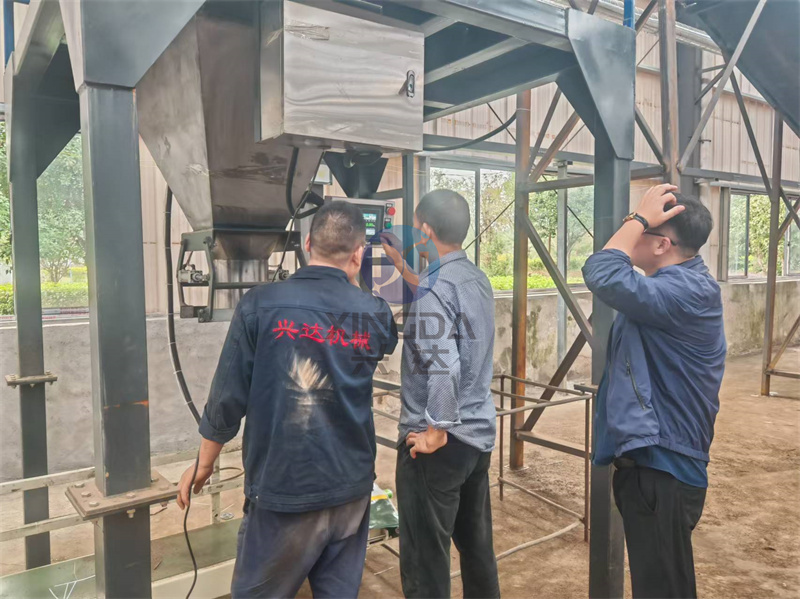 兴达技术人员介绍成熟的牛粪有机肥生产线工艺方法?